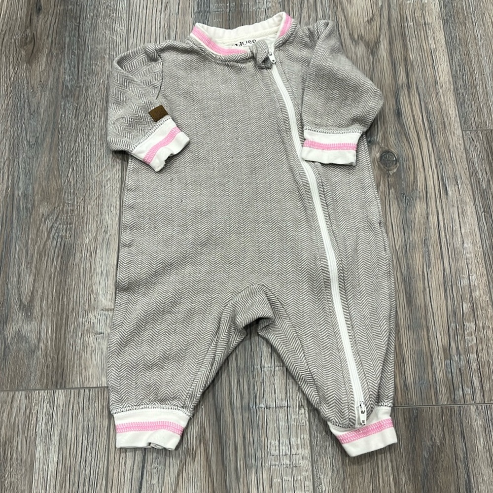 Juddlies play suit